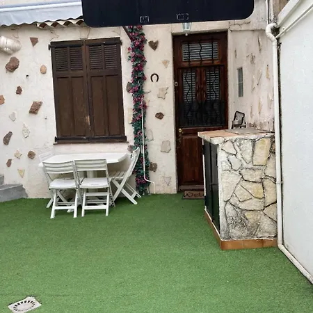 Apartment Of 18 M2 With Terrace In La Bocca Cannes